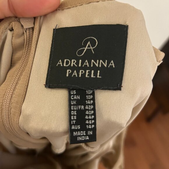 Adrianna Papell - Picture 5 of 5